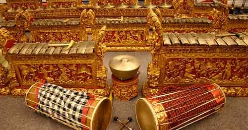 Pasraman Tradisional Bali Gamelan Bali Pasraman Tradisional Bali Gamelan Bali