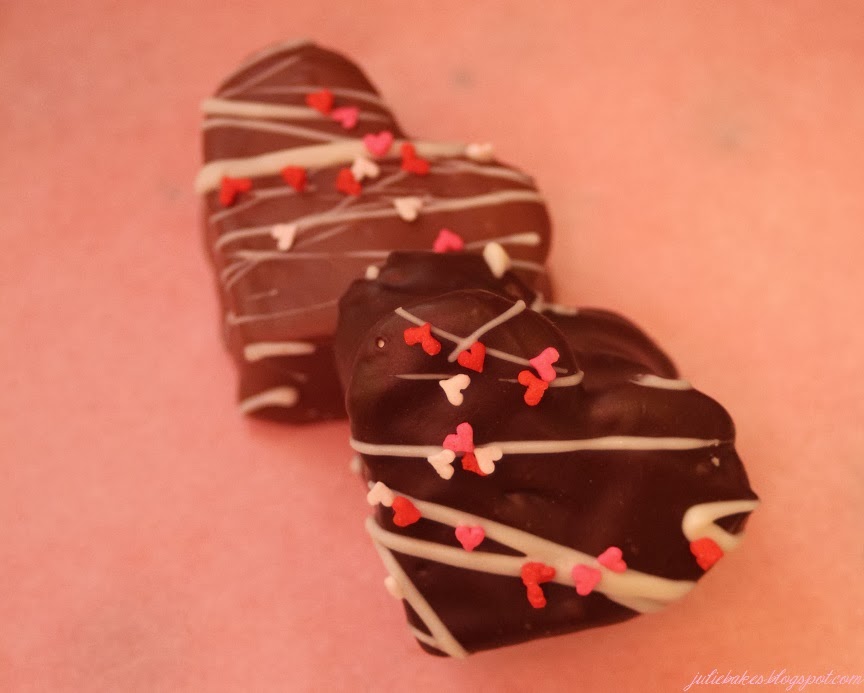 Julie Bakes Chocolatecovered marshmallow hearts