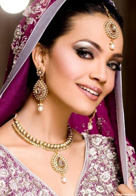amina-sheikh-bridal-makeover-for-huma-ali-02.jpg
