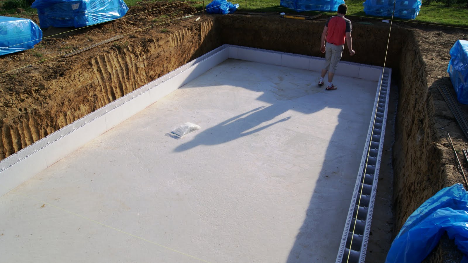 piscine bloc polyester