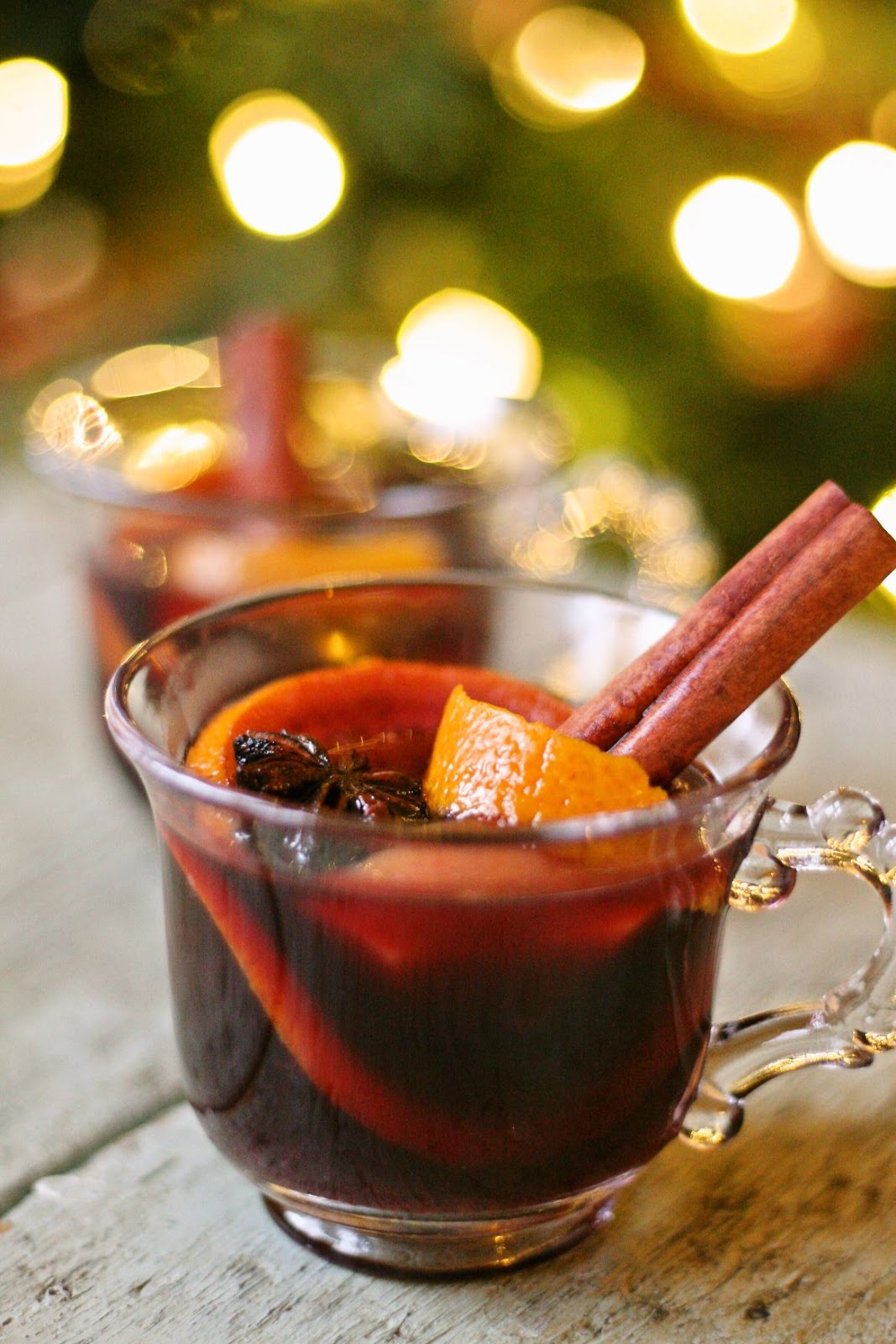 Perfectly imperfect Mulled wine with apples and oranges