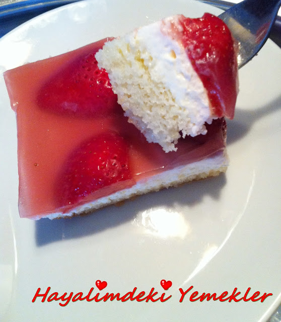 resimli pasta tarifleri,cilekli pasta tarifleri