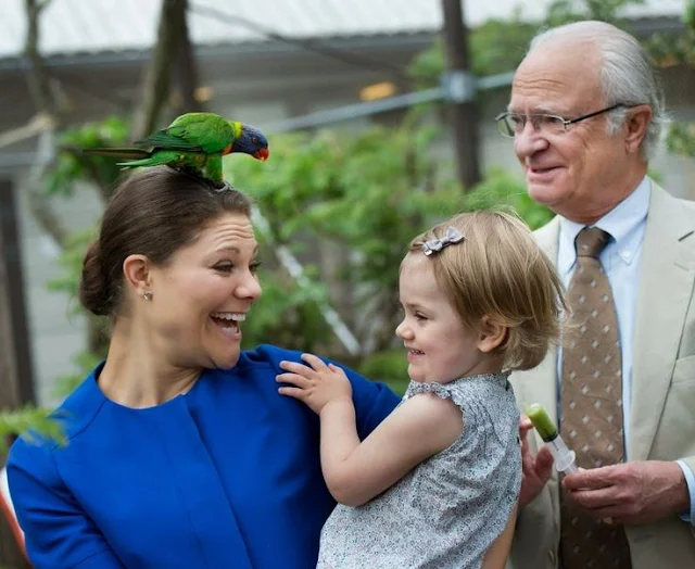 The Swedish Royal Court  has released new photos of Crown Princess Victoria, Princess Estelle and King Carl Gustaf.