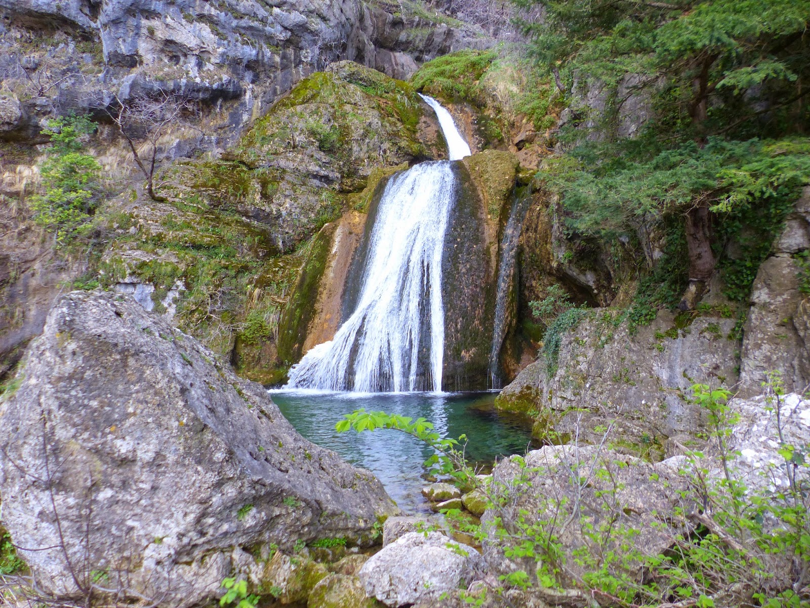 Foto de Nacimiento del RIO VALDEMEMBRA en Solera de Gabaldón, Cuenca