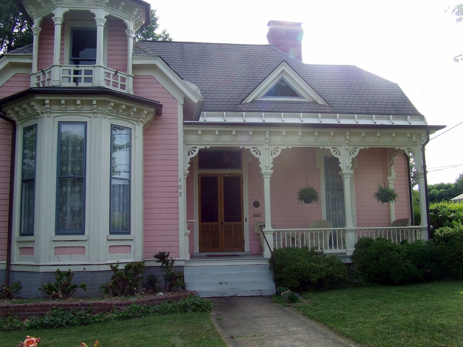 My Blue Cottage A Walk in Salem, Virginia