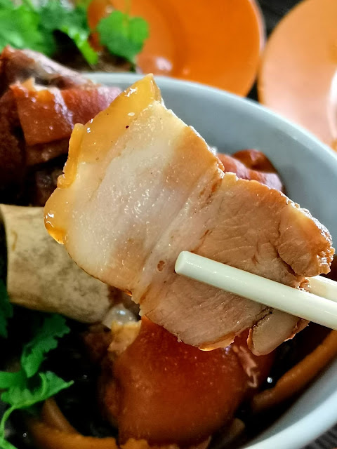 Hidden Gem Kway Chap in Jalan Berseh Food Centre @ Lao Liang Stall #02-37 Lao_Liang_Pig_Trotter_Jelly_Shark_Meat