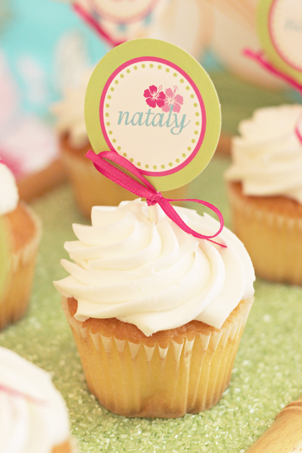 Pen + Paper Flowers: SHARE | Luau Birthday Party