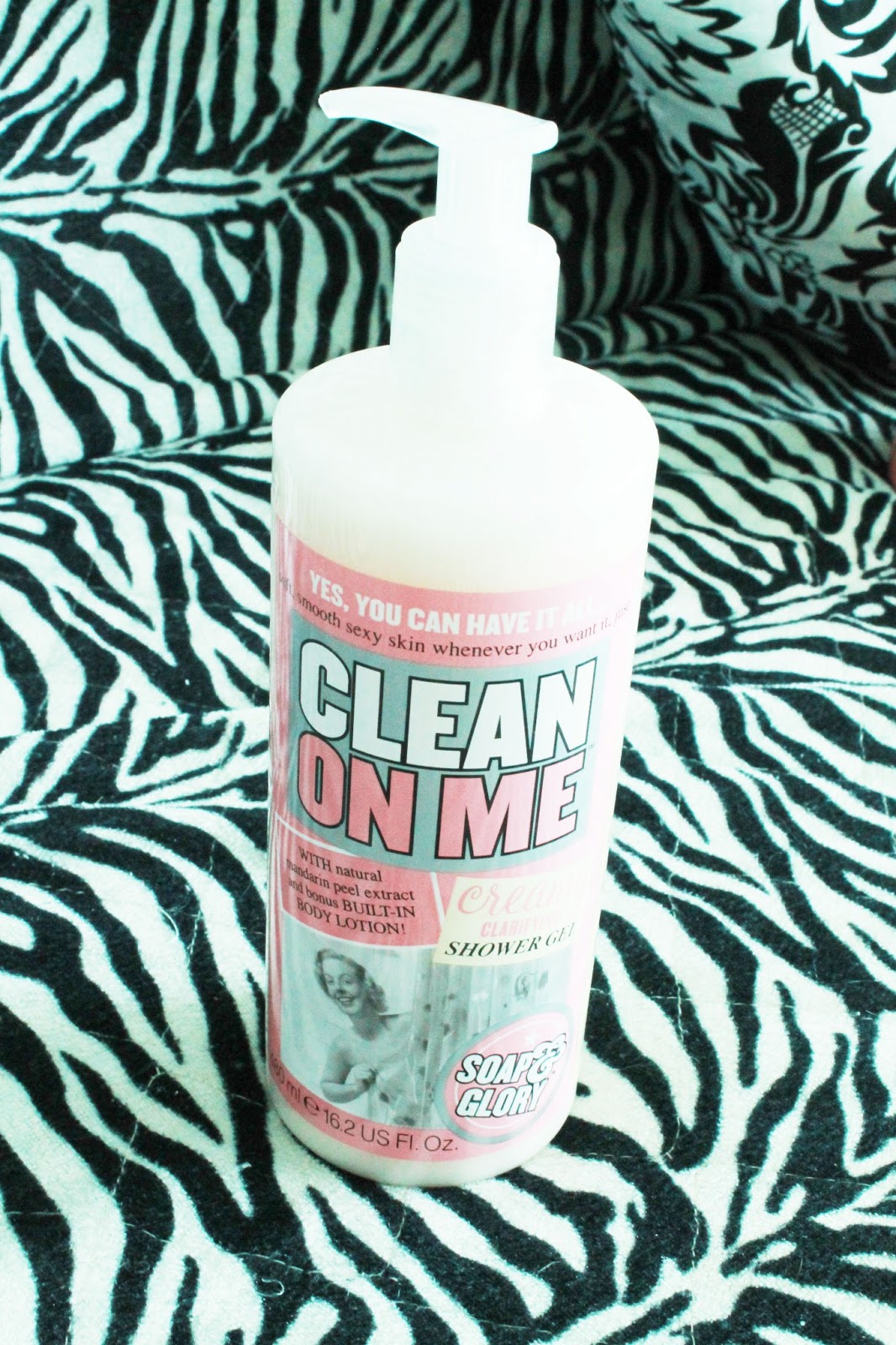 Fashionazzle...* Soap & Glory Clean on Me Shower Gel