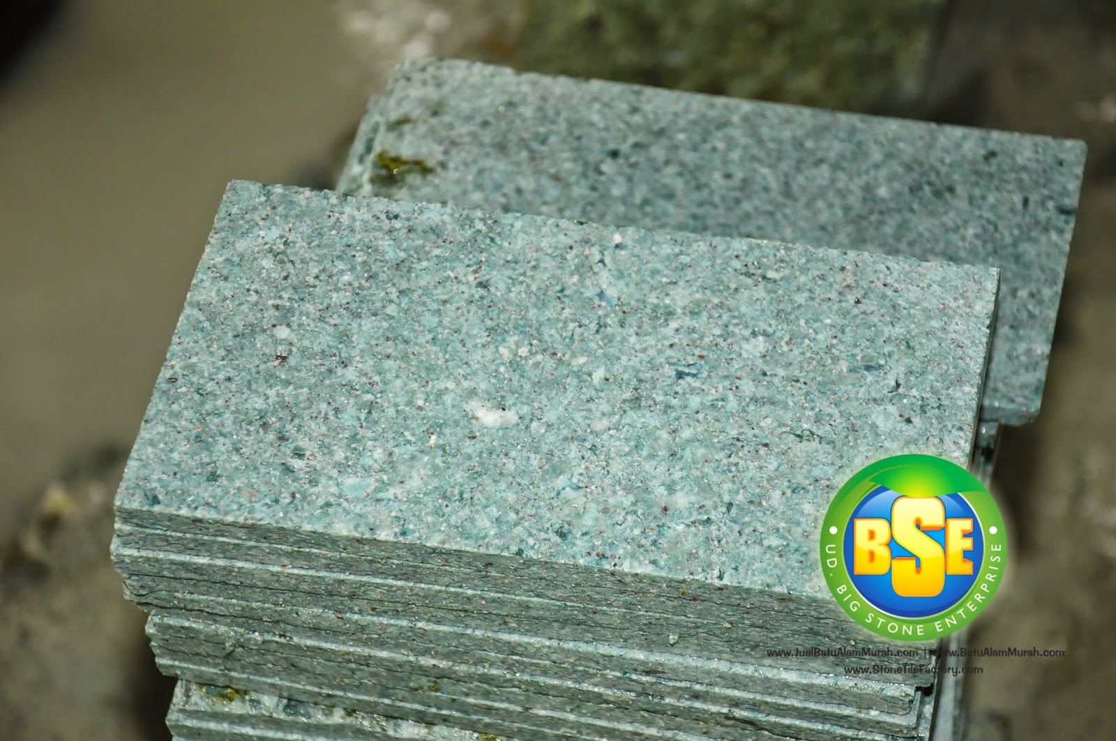 Green Sukabumi Stone / Pedra Hijau Verde. Best Stone for Swimming Pool