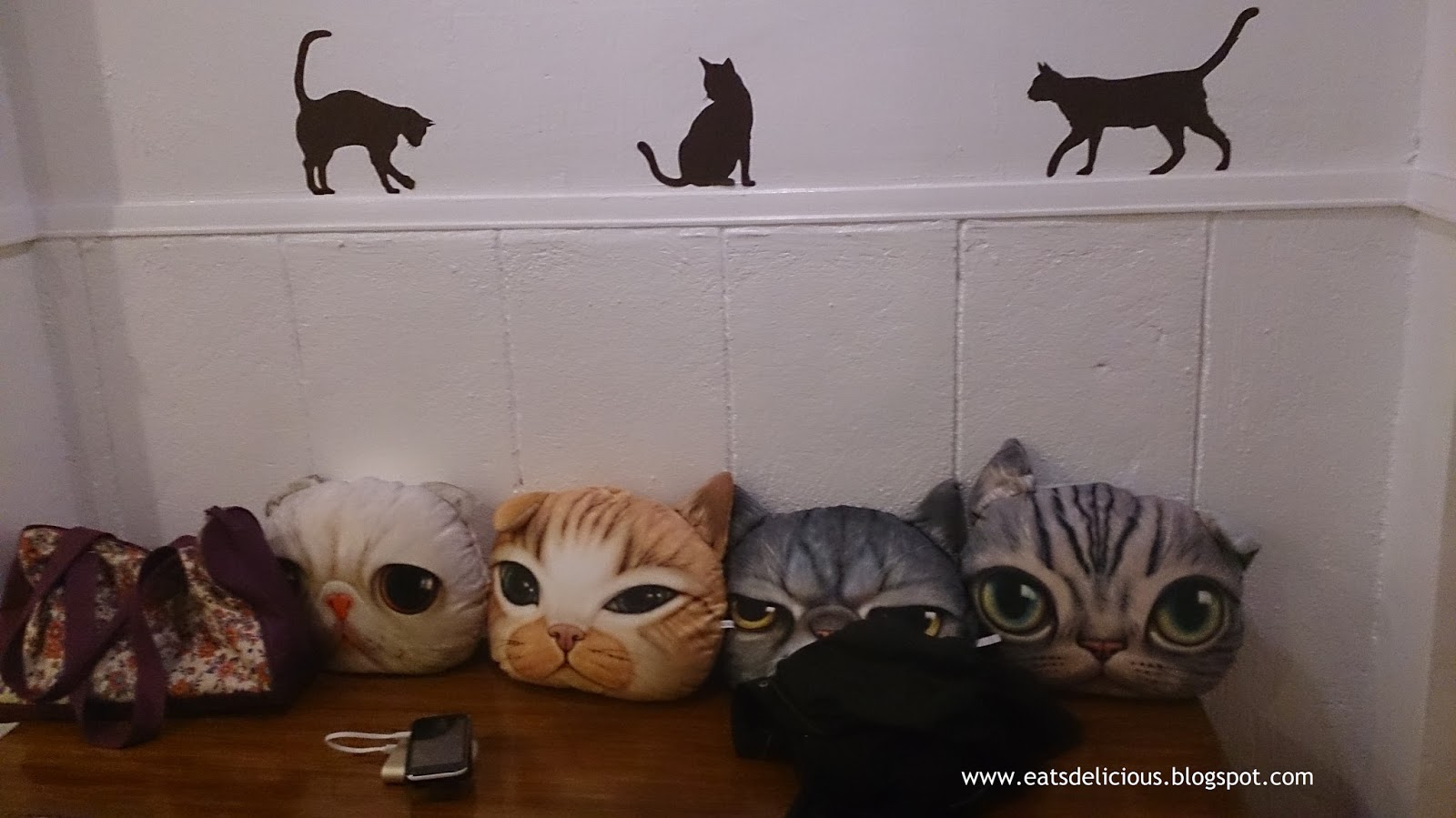 Cats and Coffee at Le Cat Coffee Shop Cat Cafe Las Piñas Eats Delicious!