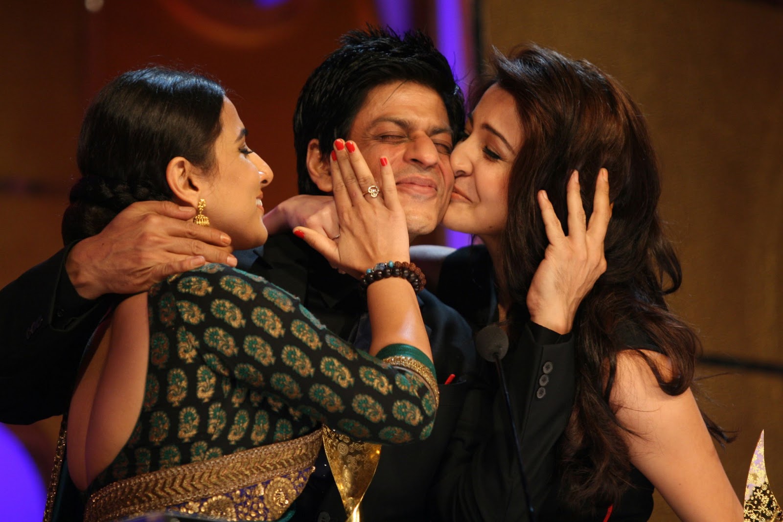 TV Serial Actress, Anchors & Models: actress kiss