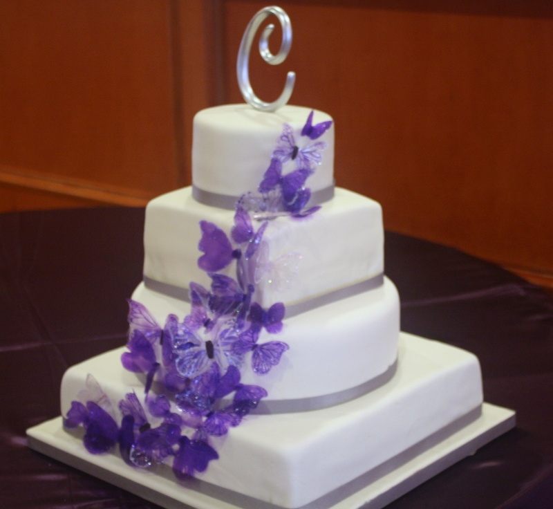 Romantic Wedding Cakes with butterfly Decoration / Wedding ...