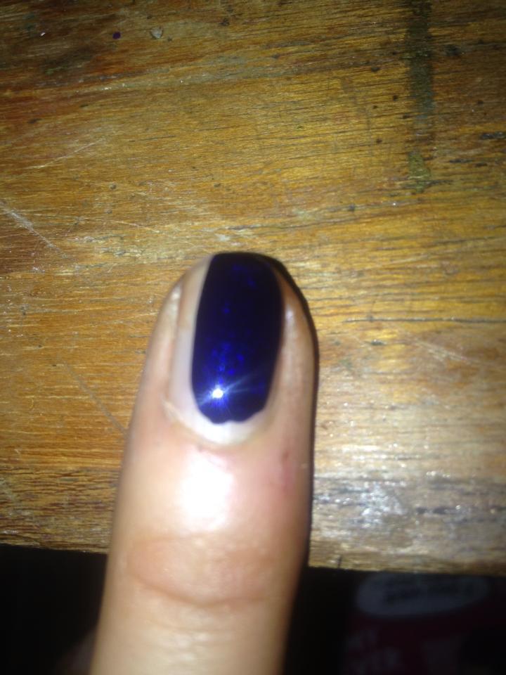 Life tips) How to paint your nails evenly!