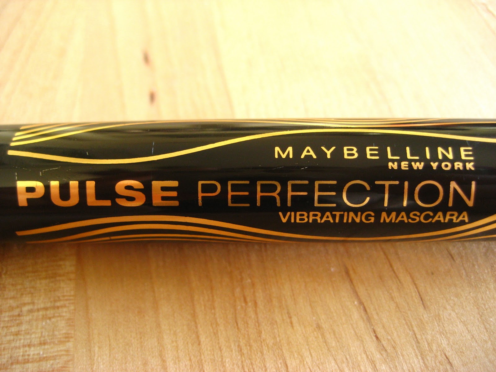 REVIEW Maybelline Pulse Perfection Mascara (Discontinued) Charlottes