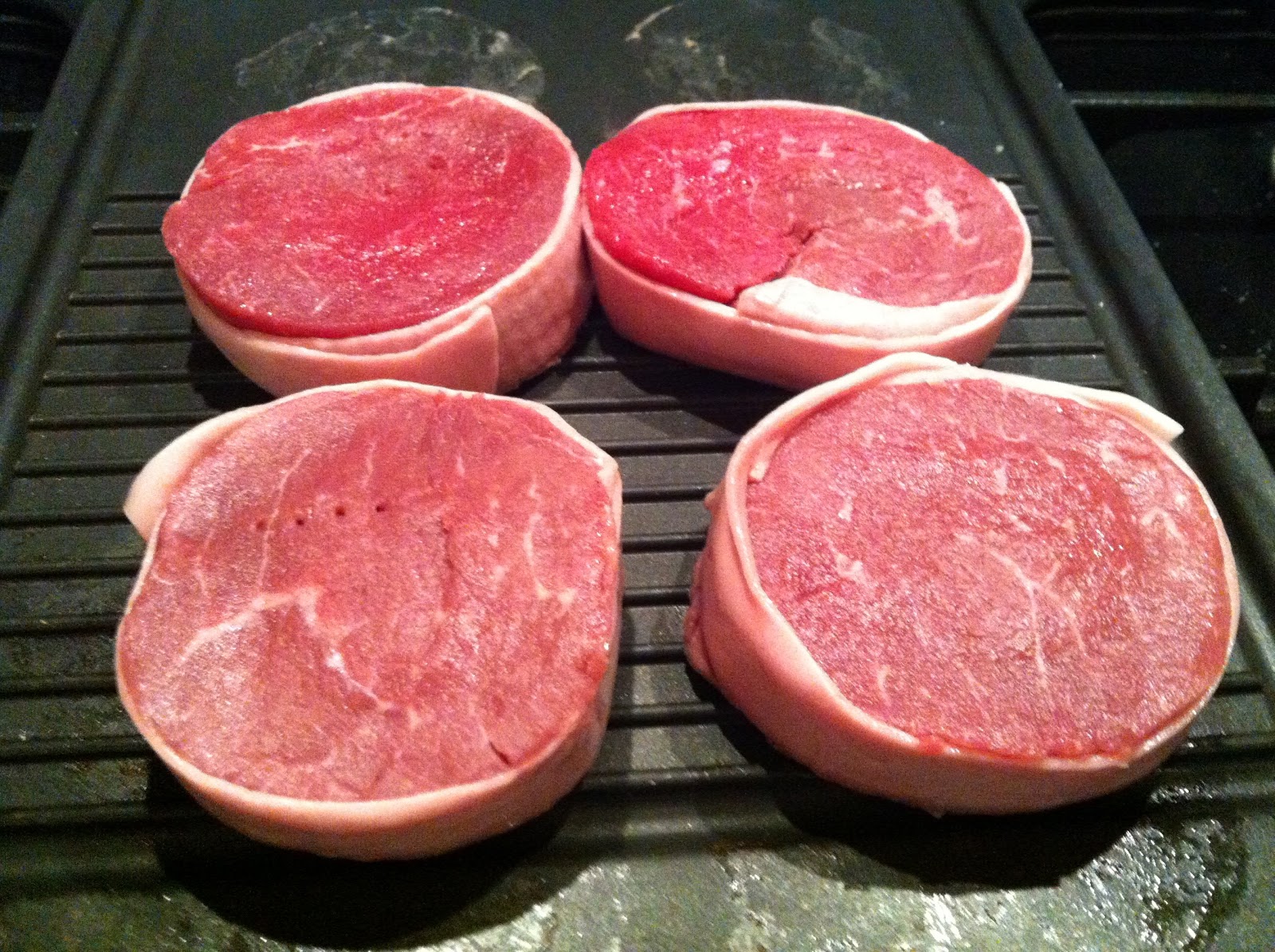 TOURNEDOS SAUCE AUX ÉCHALOTES