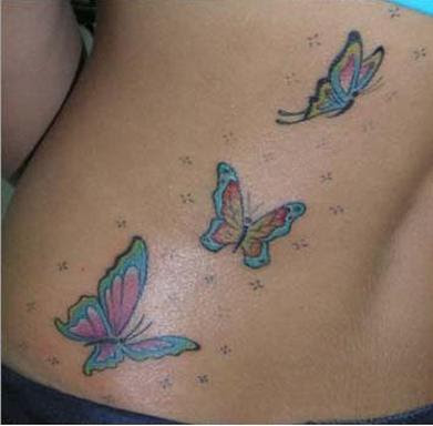 Tatuagem de borboleta feminina, costas