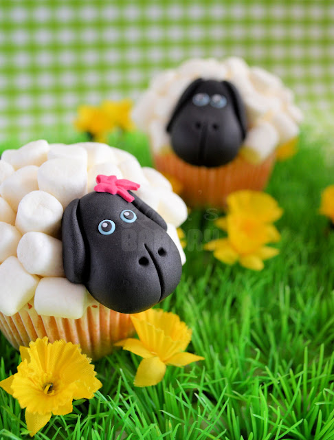 http://1.bp.blogspot.com/-NfGNdzfjigs/UT-YQgQfVFI/AAAAAAAAD9U/MeRECmNkYeQ/s640/schapen+cupcakes+4a.jpg