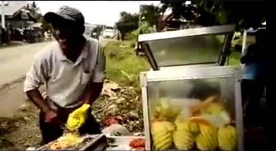 Video Lucu Youtube Aksi Joget Pedagang Rujak Beredar Di Dunia Maya Cerita Lintang