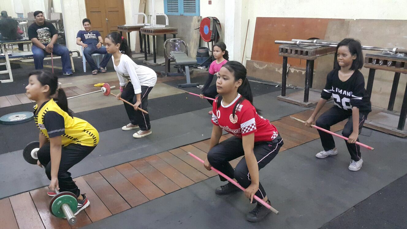 Atlit baru sdg menjalani latihan...