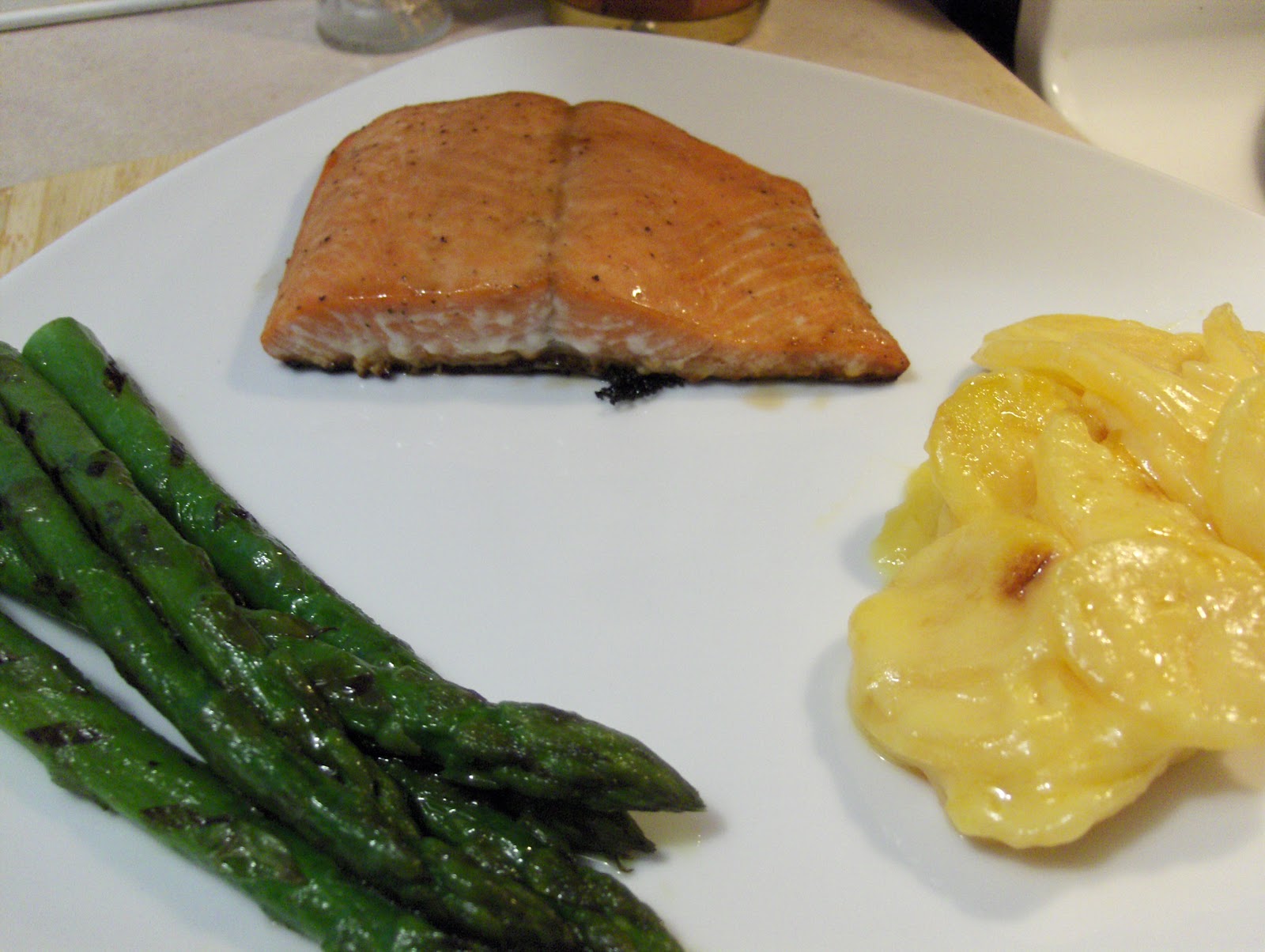 Diab2Cook Baked Salmon w/ Potatoes Au Gratin, Grilled Asparagus, and...