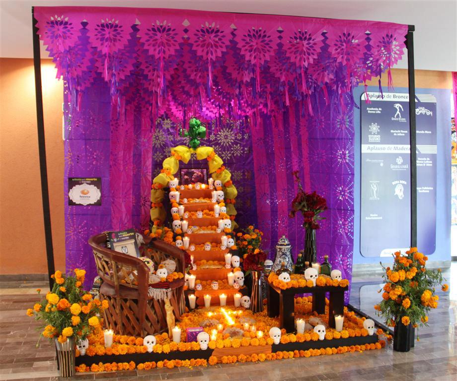 Decoracion Altar De Muertos ~ Ideas Para Tu Fiesta Dia De Muertos Ofrendas Y Altares Decoracion Altar De Muertos ~ Ideas Para Tu Fiesta Dia De Muertos Ofrendas Y Altares