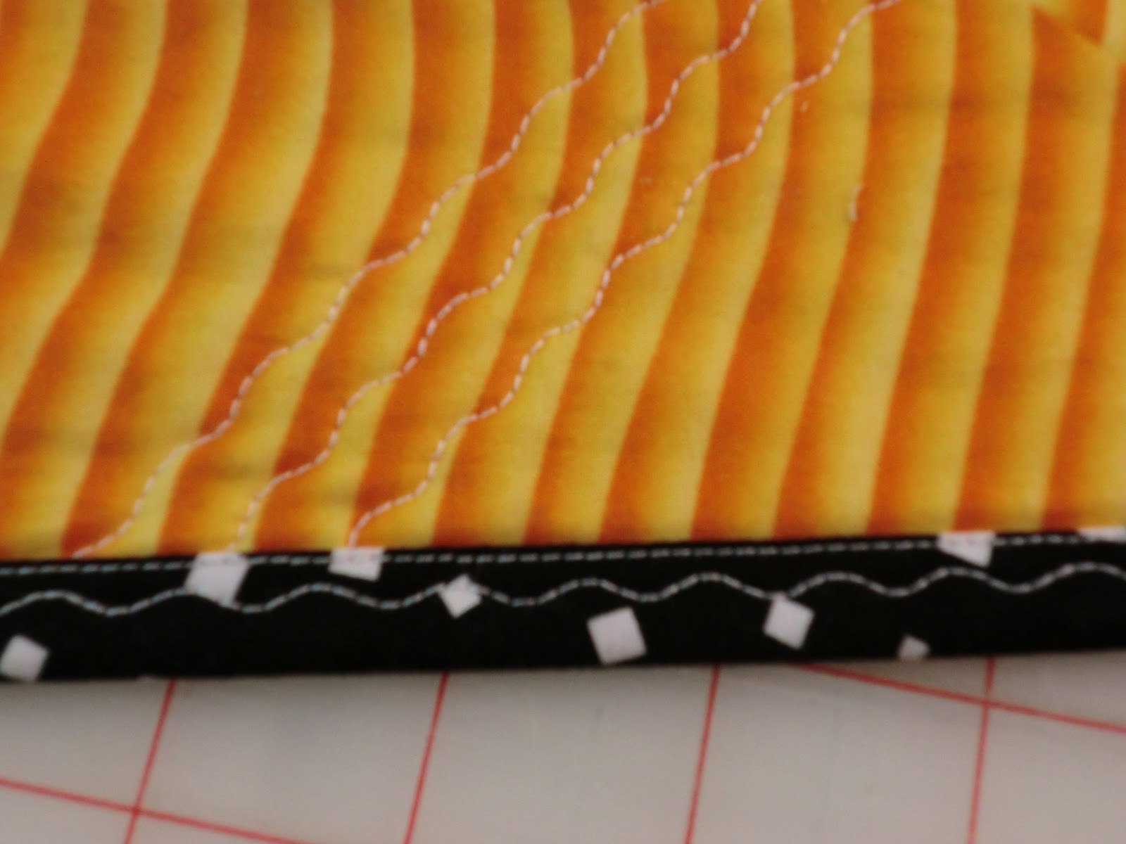 Quilt Whimsy Friday Finishes What Binding Style Best Fits Your Quilt