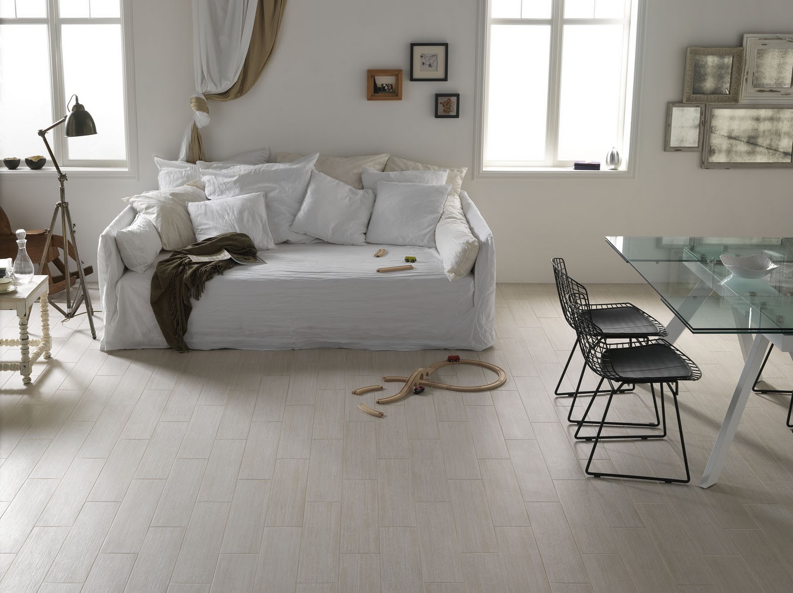 Arredamento con pavimento grigio chiaro : arredamento bagno fai da ...