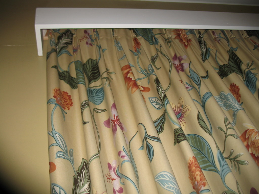 Sustainaburbia Pelmets And Curtains