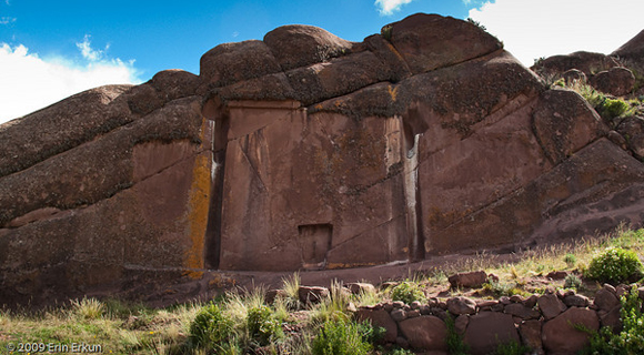 Puerta de Hayu Marca: Un ancestral portal estelar de los dioses en Perú