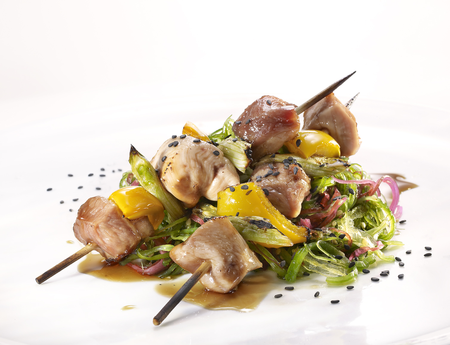 Những món ngon nhất định phải thử tại Shinjuku, Tokyo 10 Yakitori