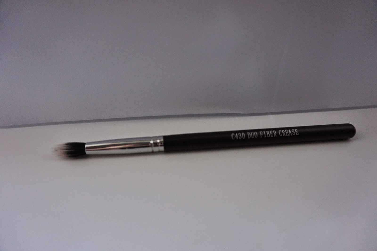 Crown Brush Review C430 Duo Fibre Crease - Dusty Foxes Beauty