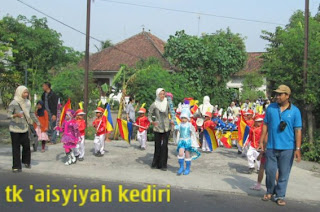 Milad 'AISYIYAH ke 98 Kabupaten Kediri, Parade Drum Band TK 'Aisyiyah Bustanul Athfal Kabupaten Kediri