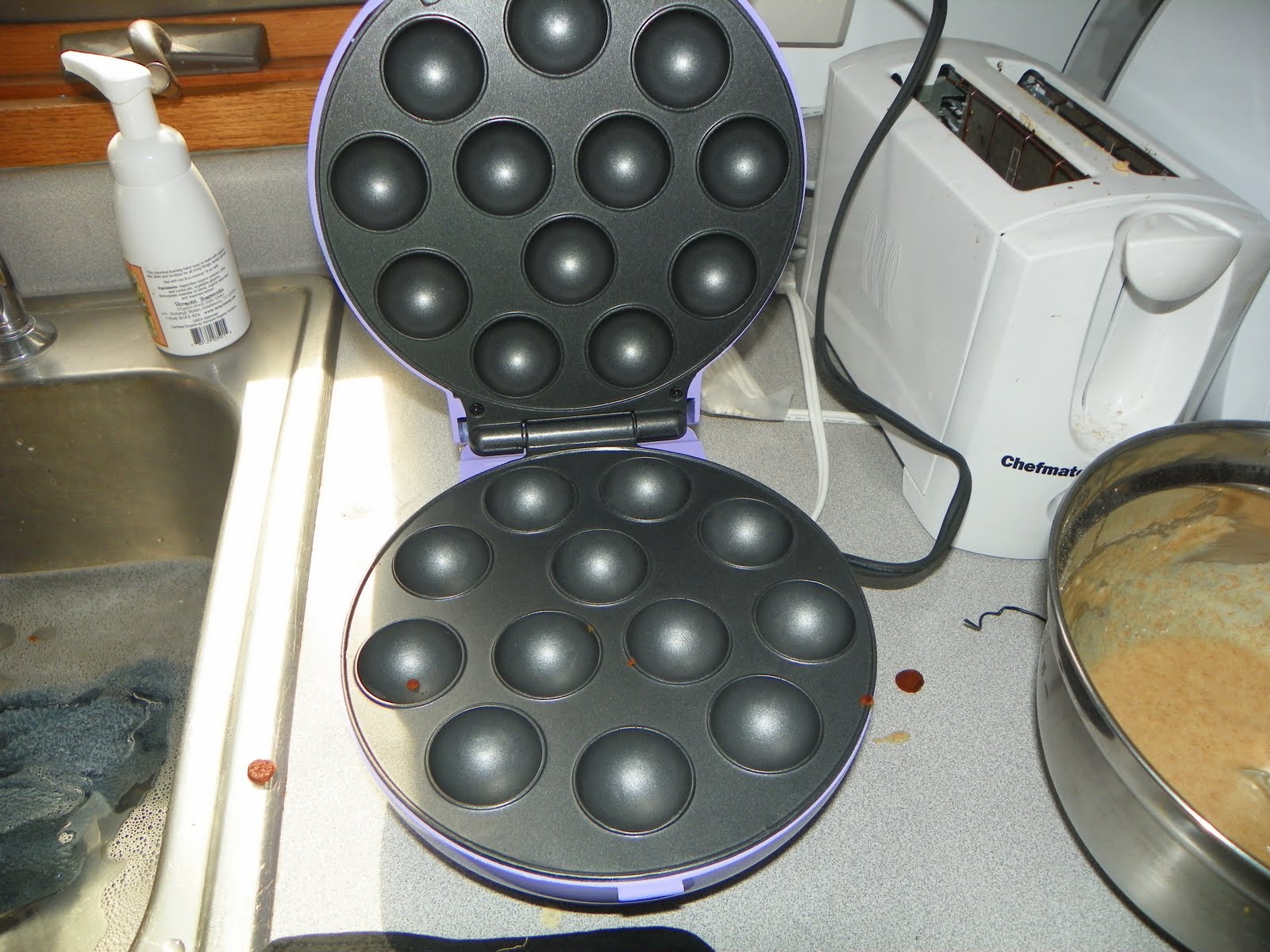 Babycakes Cake Pop Maker Review The Review Stew