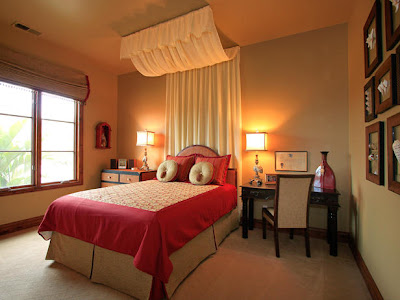  2011   2012 bedroom.3jpg.jpg