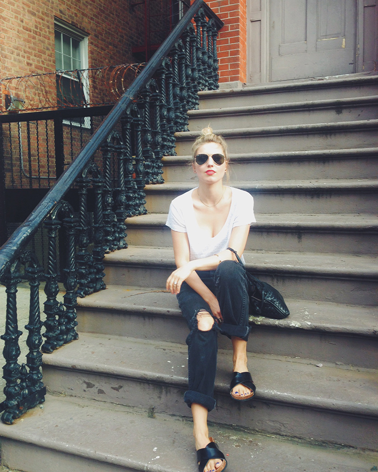 H&M cork slide sandals, trendy shoe of the summer, black distressed boyfriend jeans, Refind Denim white linen t-shirt, red lips, MAC Cosmetics matte lipstick in Lady Danger, Ray-Ban green/gold aviator sunglasses, Brooklyn New York, style blogger, on the stoop, summer style, easy living, normcore