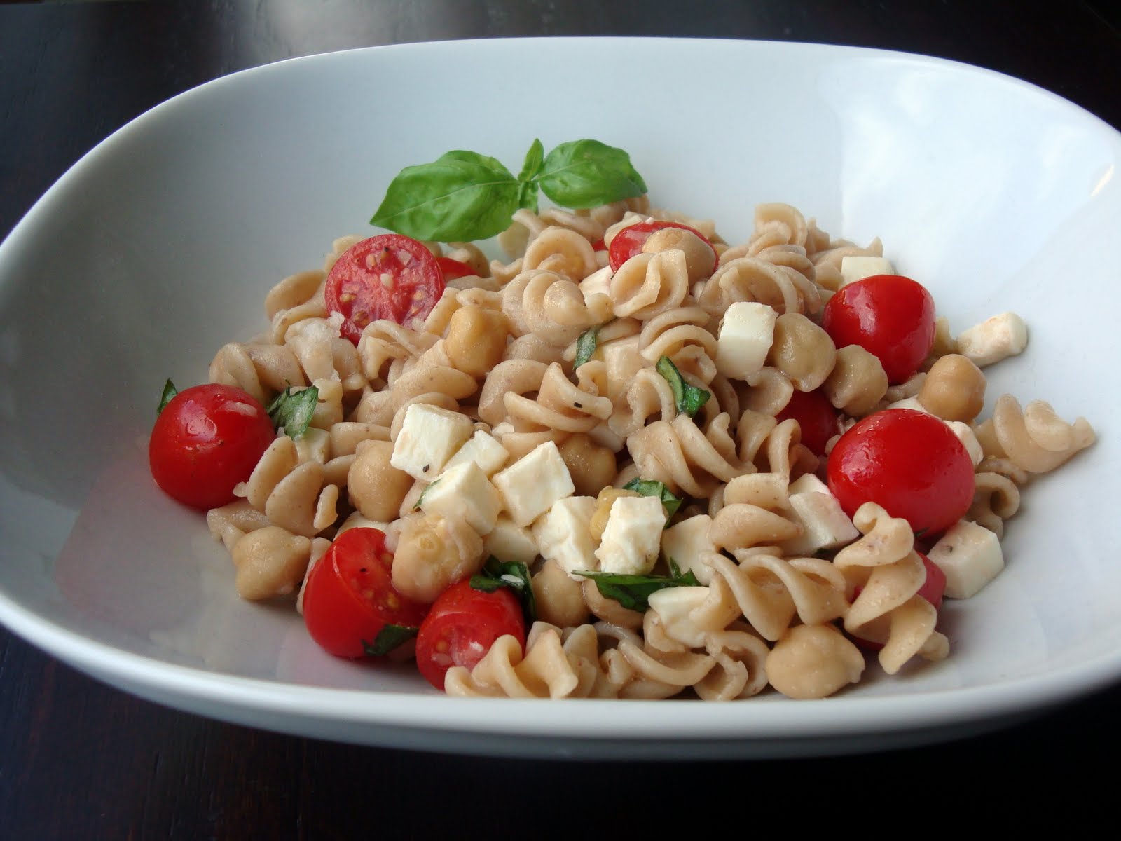 Pasta with Grape Tomatoes and Mozzarella Alida's Kitchen