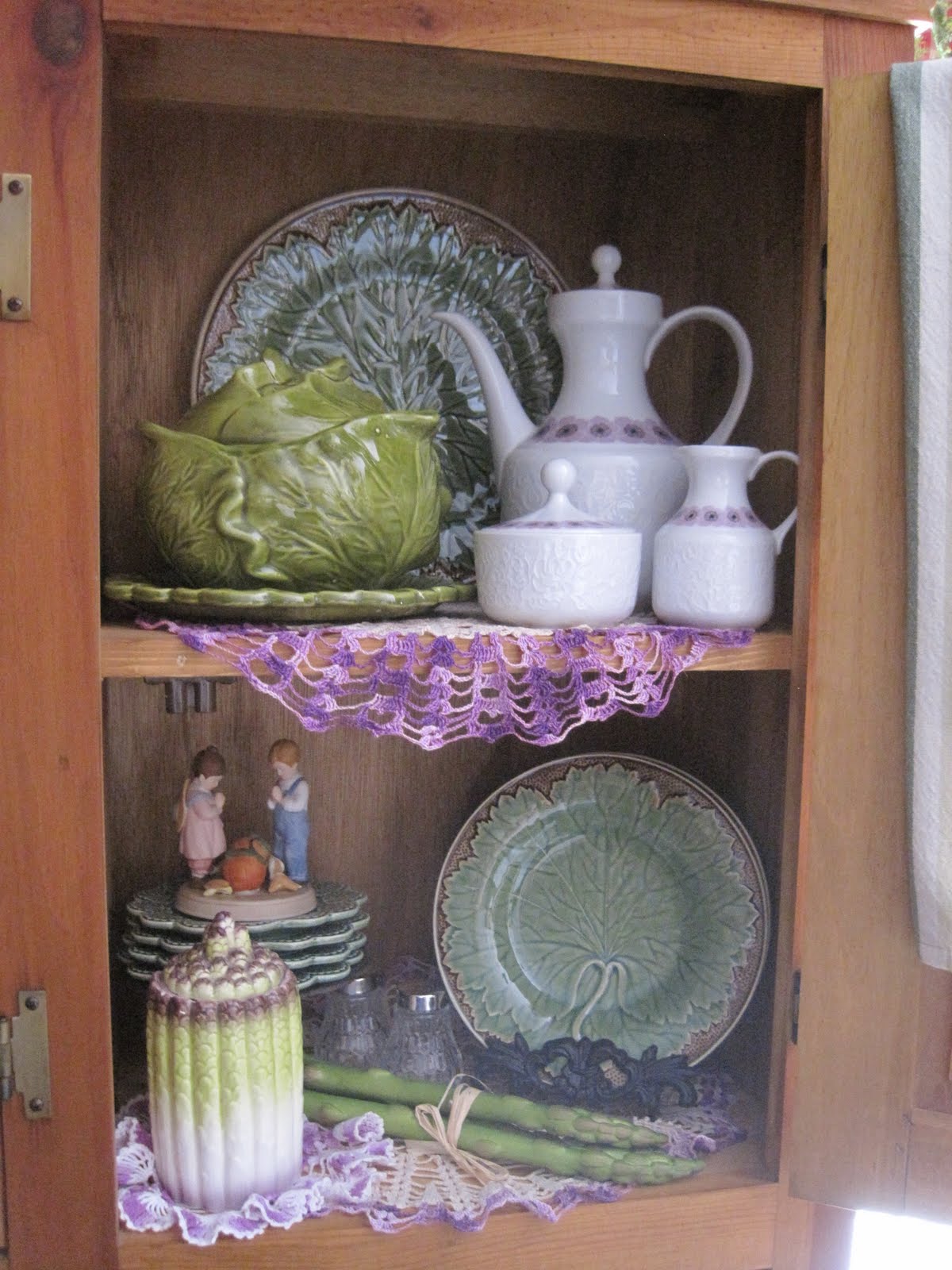 Kitchen cabinet shelf replacement These kitchen items added seasonal hues and textural appeal to the
