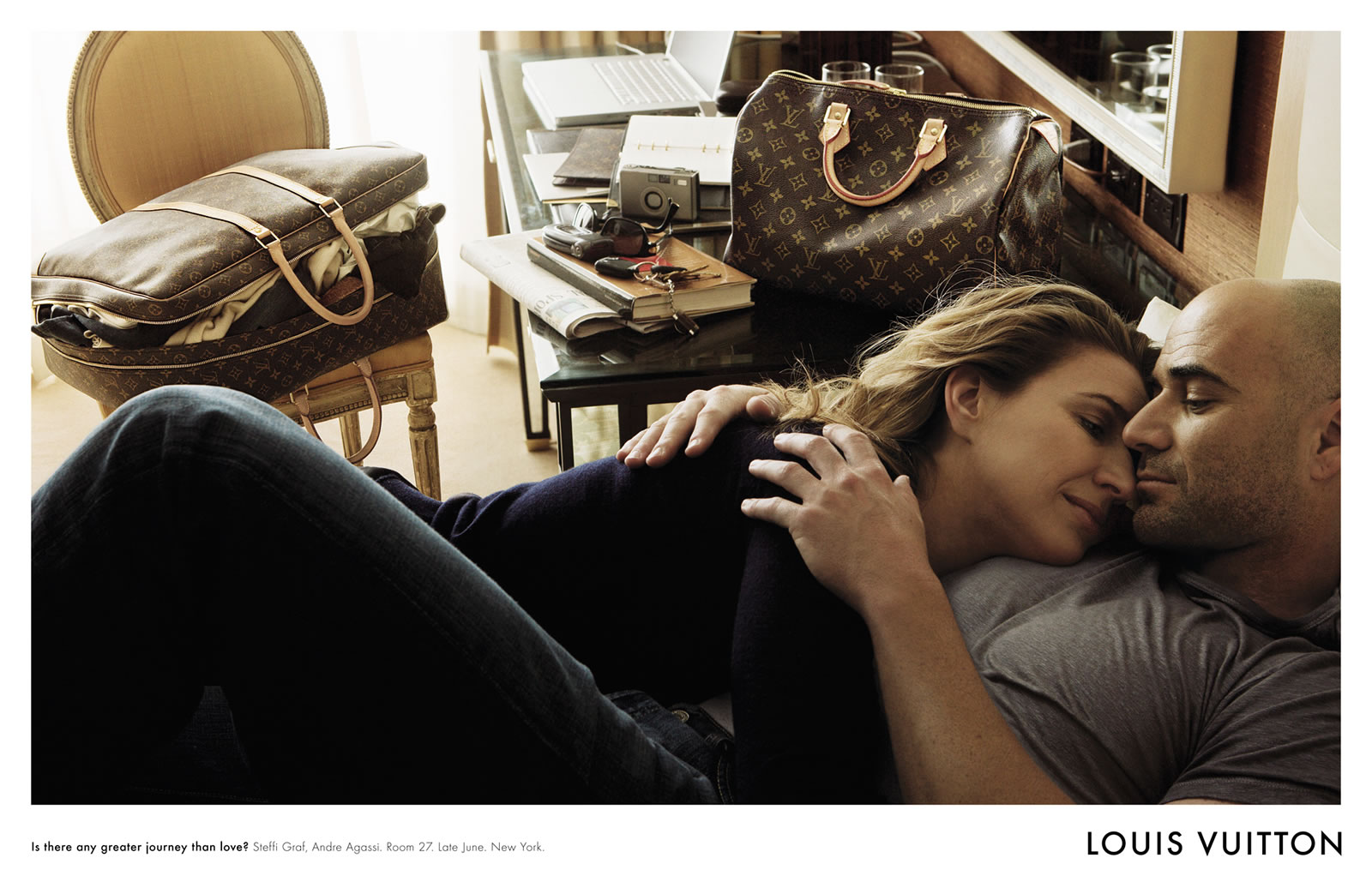 http://1.bp.blogspot.com/-Nr8wSn_FvoQ/T_lVDaTobPI/AAAAAAAACOE/mLecRxZphI0/s1600/Annie%2BLeibovitz%2B-%2BLouis%2BVuitton%2B-%2BSteffi%2BGraff_Andre%2BAgassi.jpg
