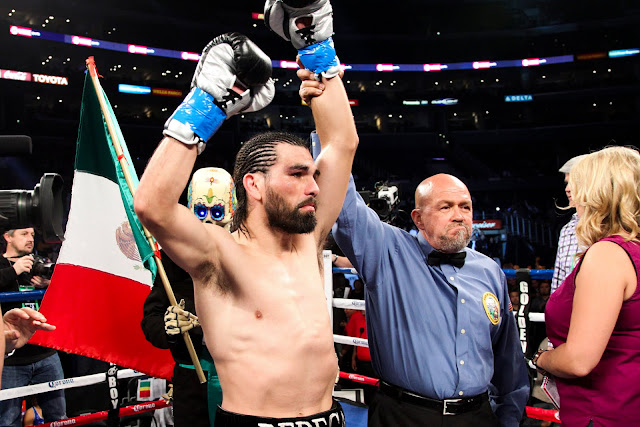 Angulo takes Casares out in the First
