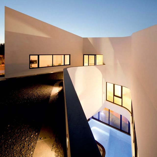 MOP HOUSE BY AGI ARCHITECTS aasarchitecture