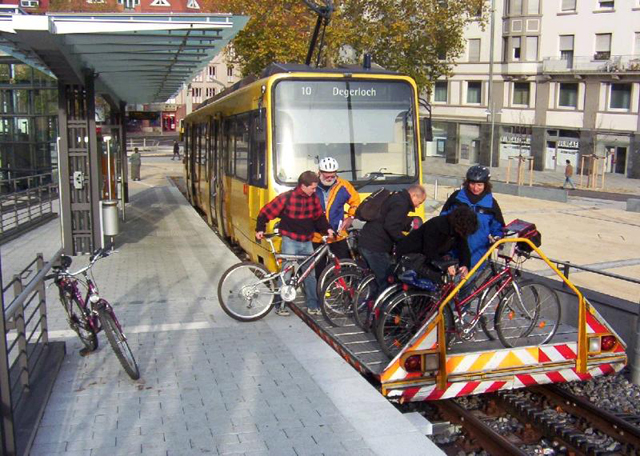 Trem alemão tem vagão exclusivo para bicicletas