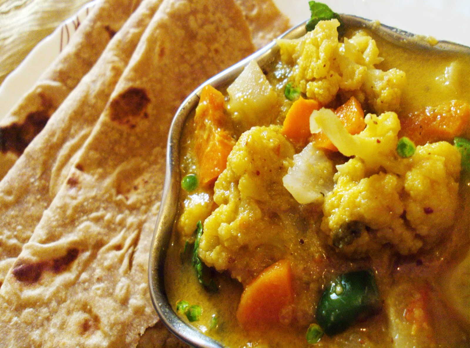 Intelliblog FOOD FRIDAY VEGGIE KORMA