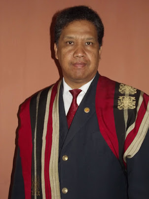 HRM KING NDRIANA RABARIOELINA