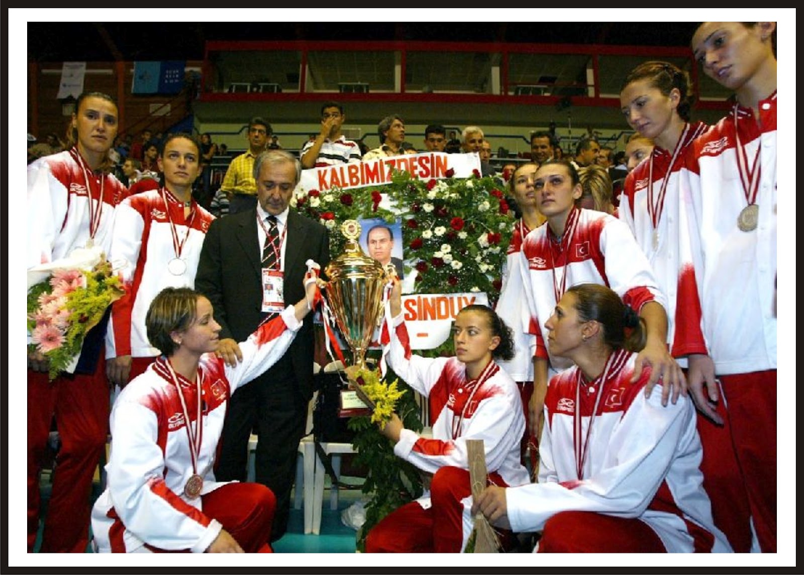 voleyblok filenin sultanlari 2003 2013 arsiv