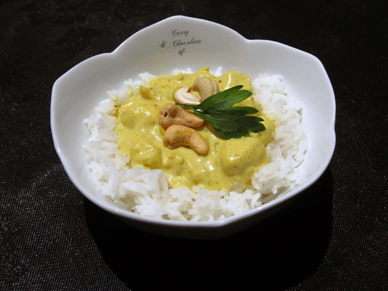Pollo al curry con arroz basmati - Chicken curry with basmati rice Pollo al curry con arroz basmati - Chicken curry with basmati rice