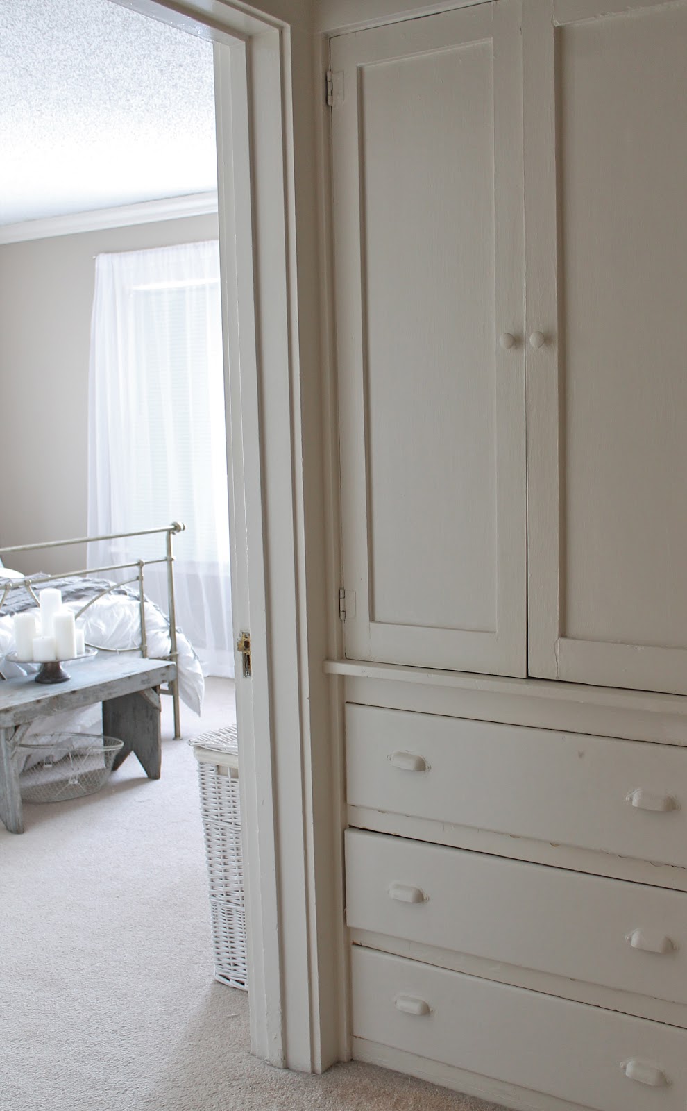 The Linen Closet 12th and white the linen closet small space storage The Linen Closet 12th and white the linen closet small space storage