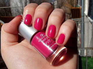 Essence Nail Art Twins Colour Base nr 03 - Carrie