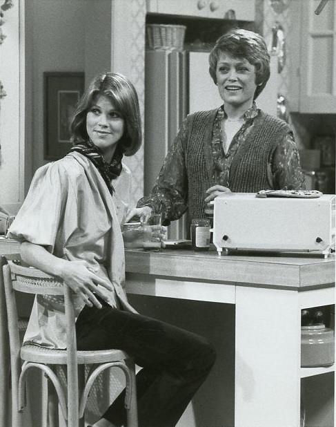 The Brady Bunch Blog: Leah Ayres and Rue McClanahan