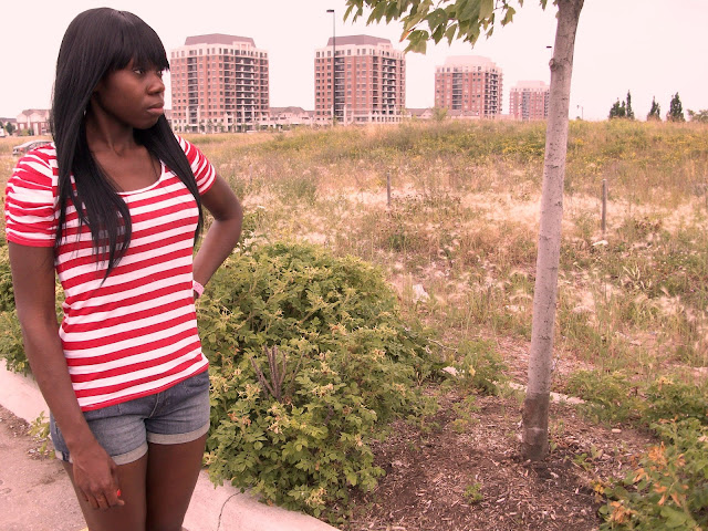 Jean shorts, Red stirpe shirt, tshirt, red nail polish,  black girls, long hair, summer, summer outfits,sandals, blogger