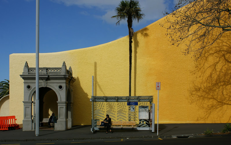 Auckland bus stop